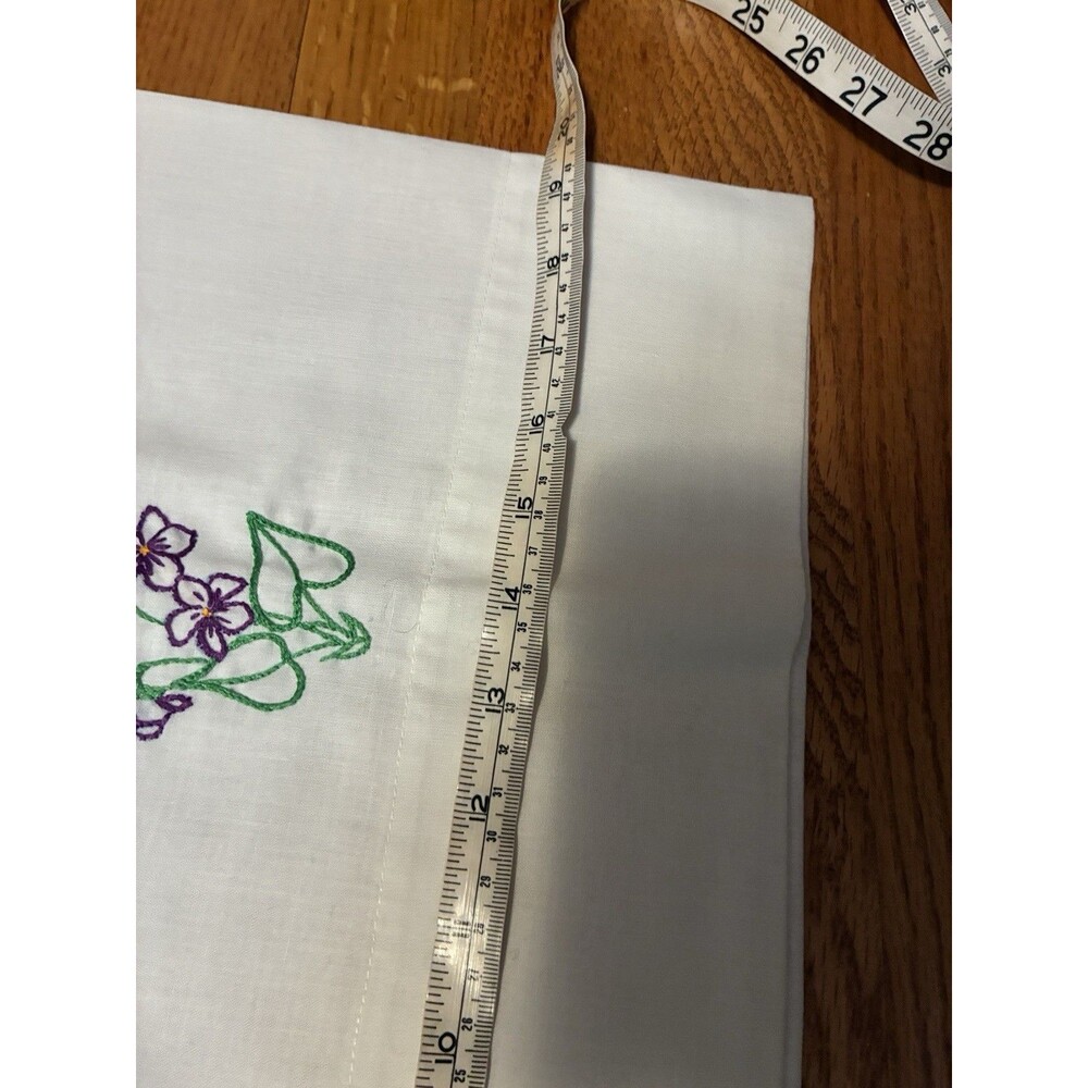 Vintage King size Embroidered Pillow Cases Purple Floral Cottagecore Lot Of 2 - Picture 6 of 8
